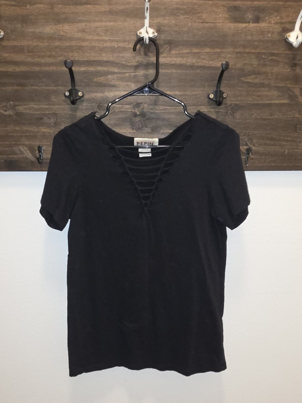 Pepin Black Short Sleeve V-Neck Ladder-Front Tee